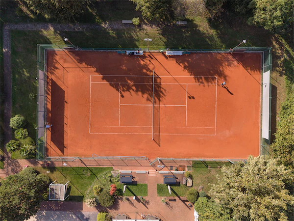 Tennisplatz aus der Fogelperspektive