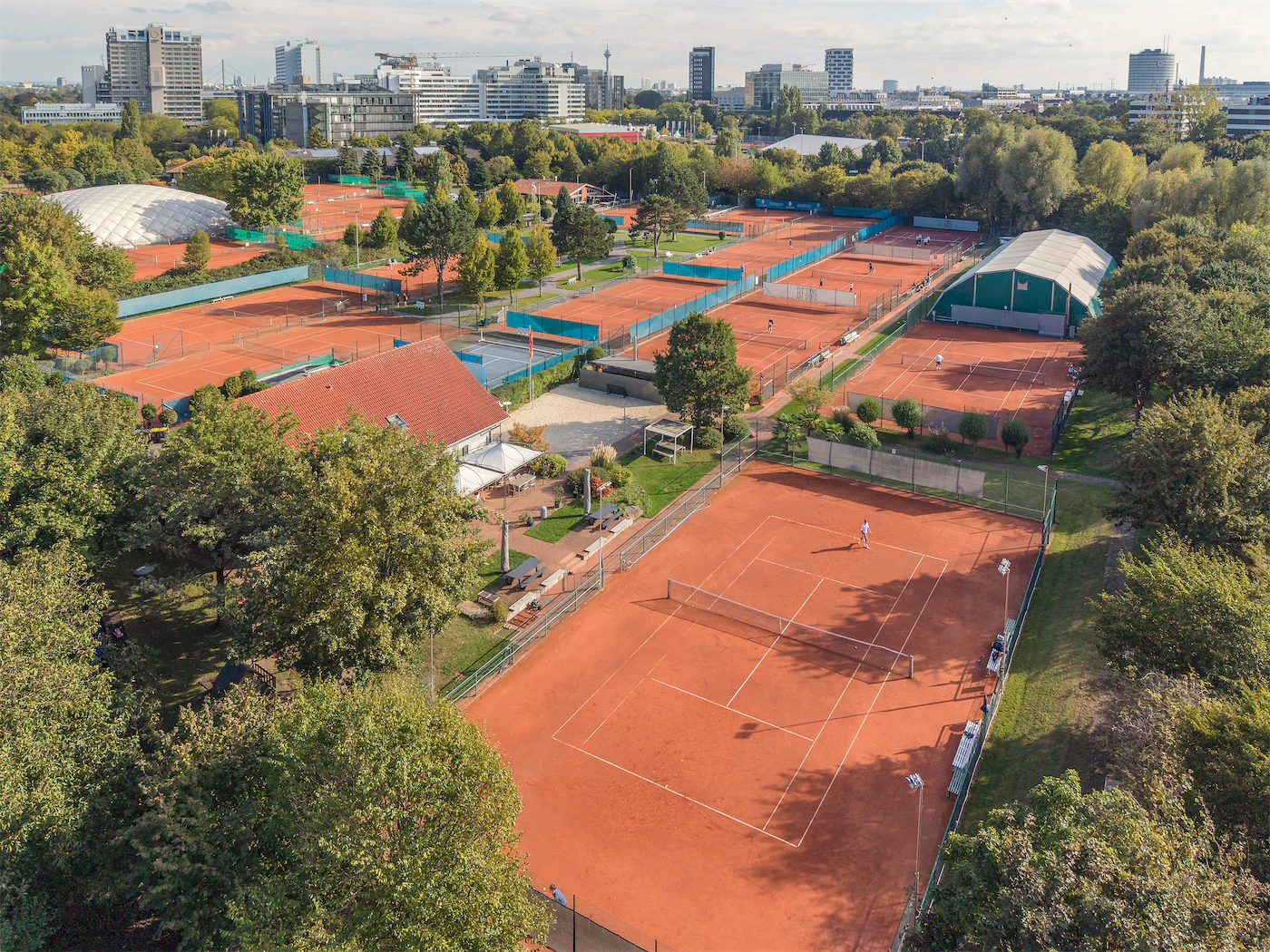 TC Seestern Düsseldorf Überblick über alle Tennisplätze